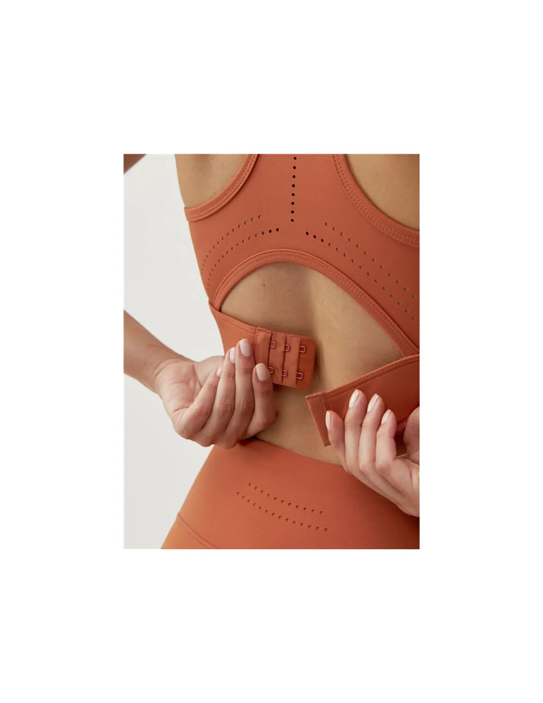 Top Born Living Yoga Unai Gingerbread Women's